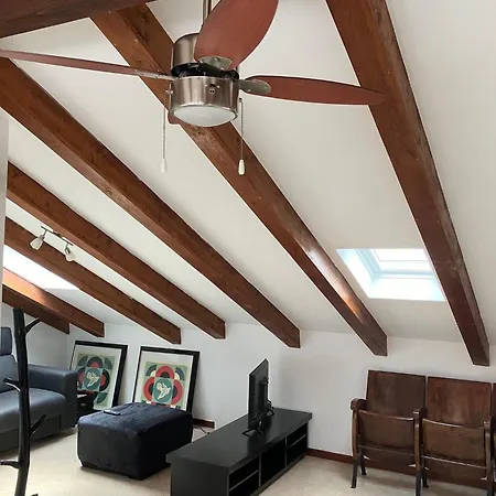 公寓 La Mansarda Di Jt